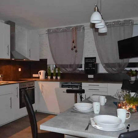 Apartment R&a Naftolin's Messe